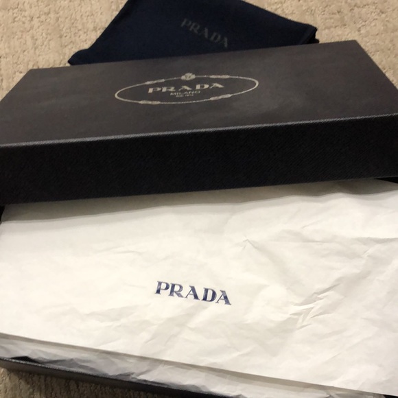 Prada Saffiano Leather Driver - Picture 5 of 5